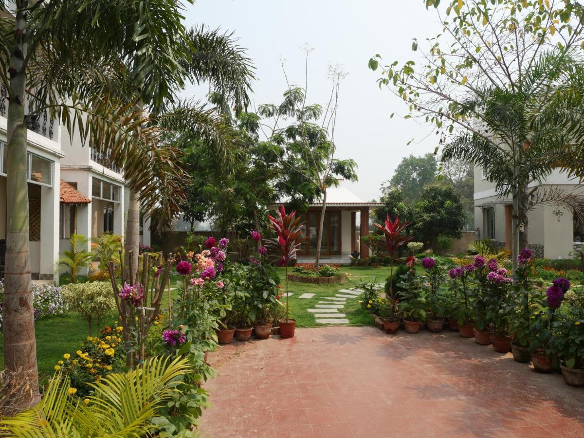 Upasana Eco Resort Bolpur Exteriör bild