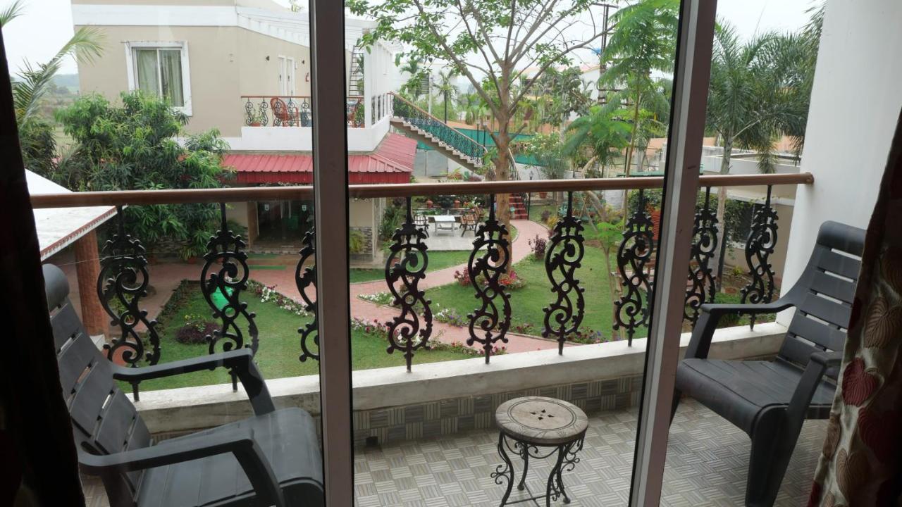 Upasana Eco Resort Bolpur Exteriör bild