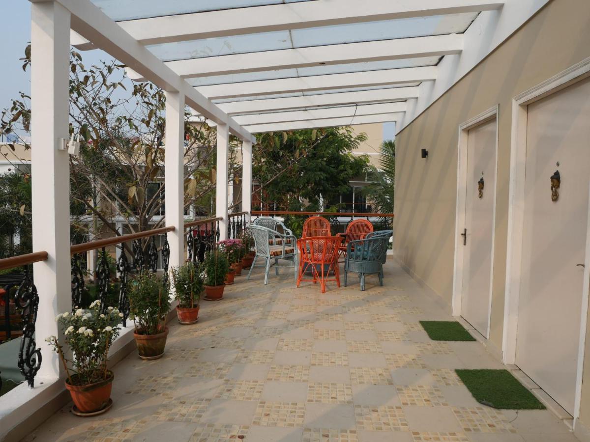 Upasana Eco Resort Bolpur Exteriör bild