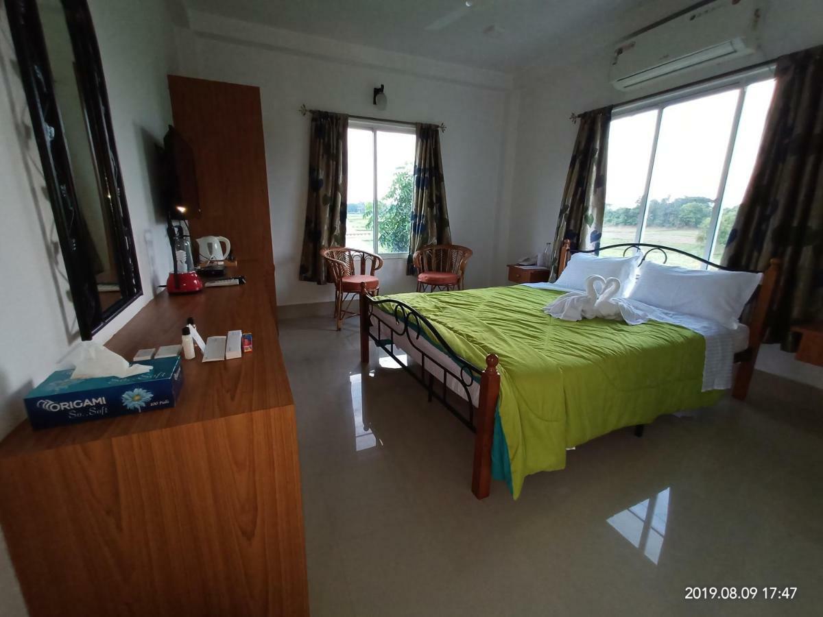 Upasana Eco Resort Bolpur Exteriör bild