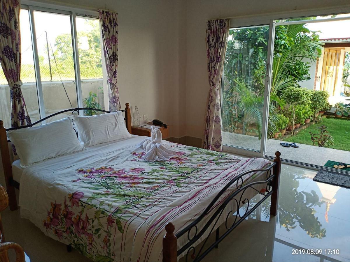 Upasana Eco Resort Bolpur Exteriör bild